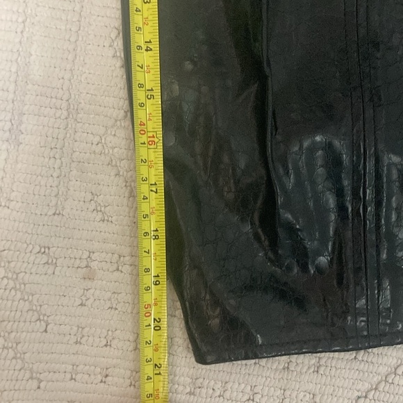 Faux leather polyester black snakeskin print women size 12 skirt vintage studio - Picture 11 of 11